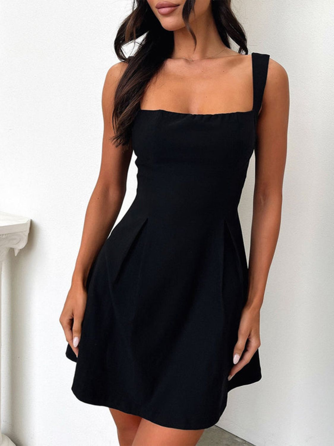 Emma - Robe de soirée mini élégante - Décolleté carré - Nœud