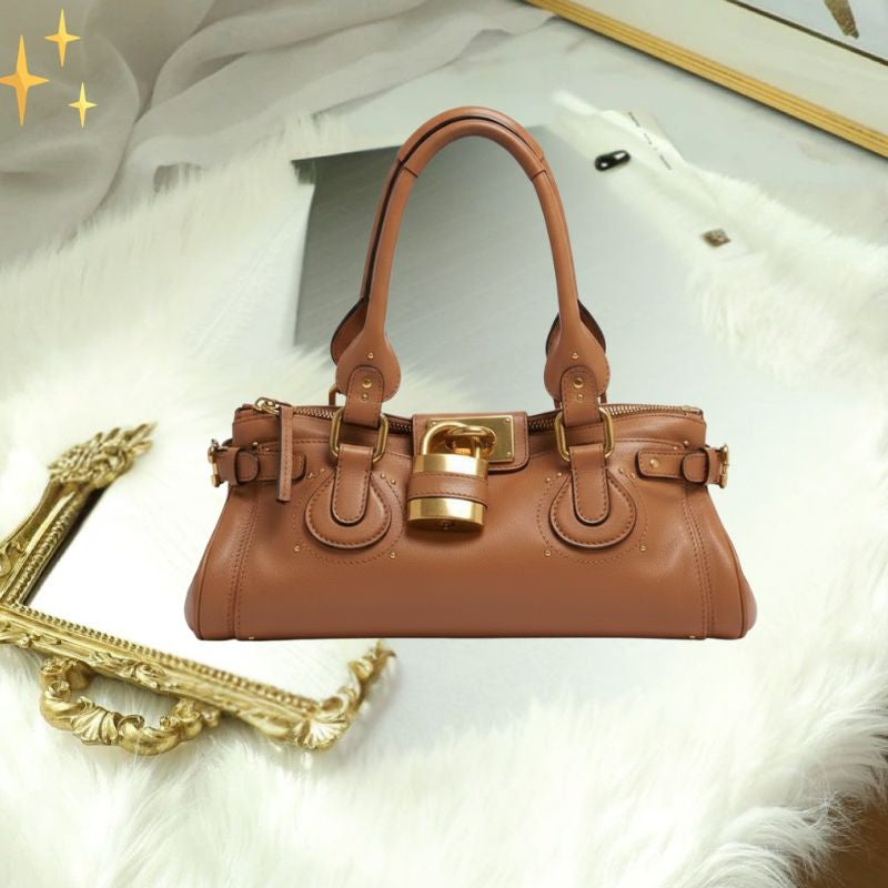 Women’s Handbag with Adjustable Straps