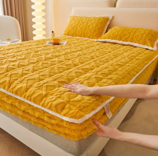 Fitted Bed Sheets + 2 Free Pillow Cases