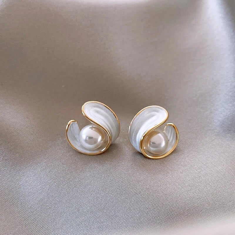 Divifa Opal Pearls Earrings in Gold-Plated stainless steel