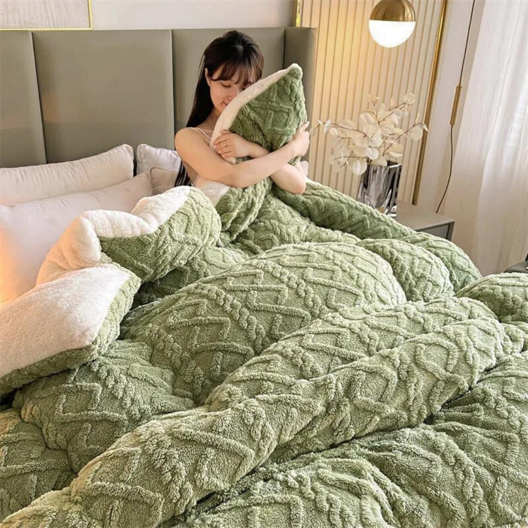 CloudSnug Comforter