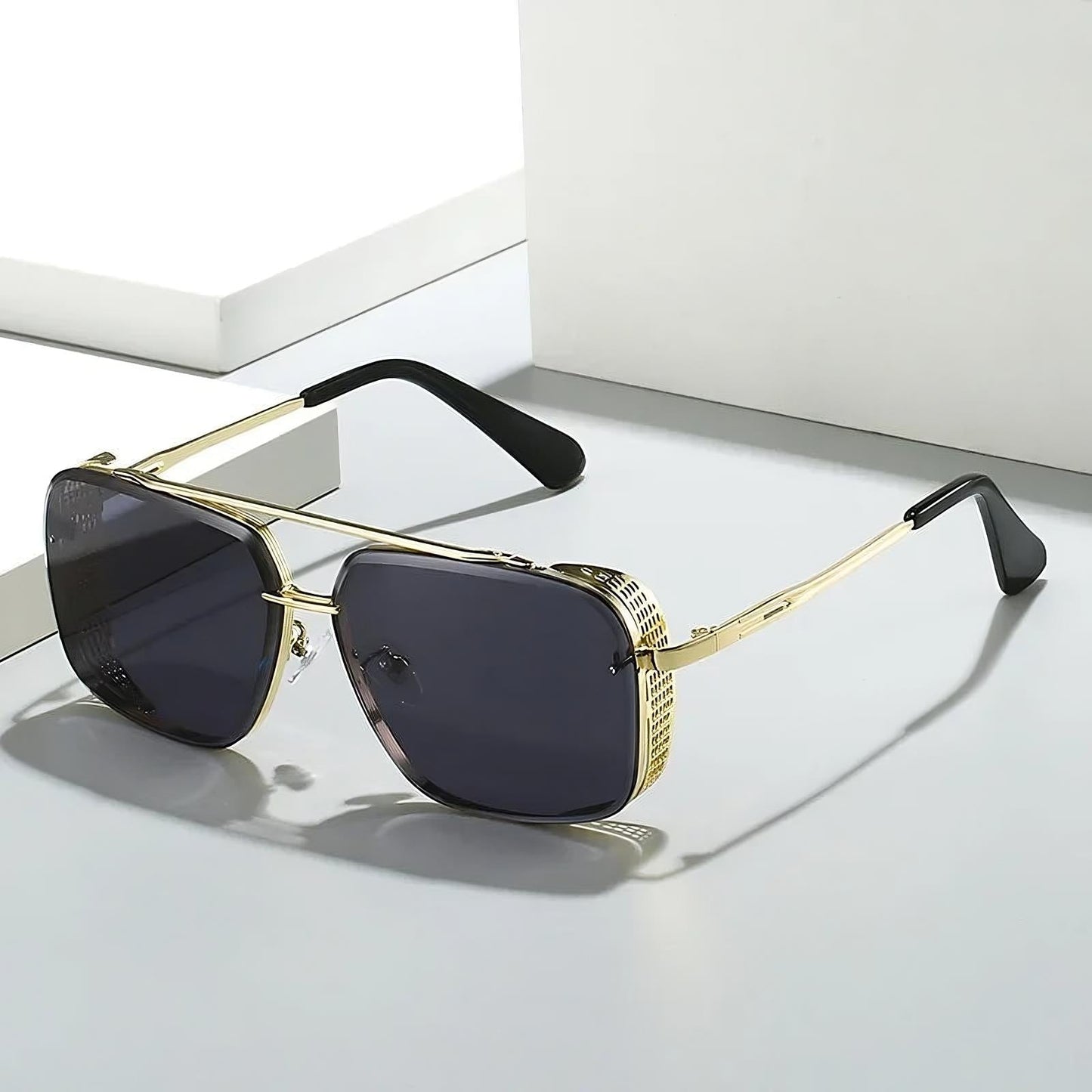 UrbanVance® Lumiere Sunglasses