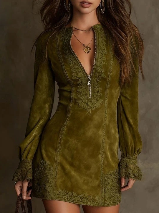 Éloane - Kurzes Vintage Kleid aus blauem Wildleder mit Spitzenrand