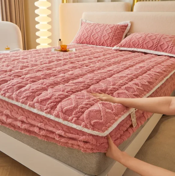 Fitted Bed Sheets + 2 Free Pillow Cases