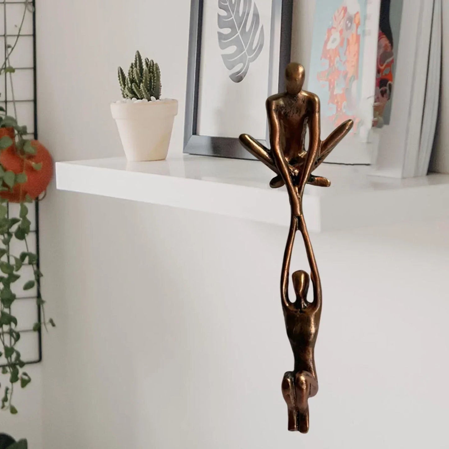 Eternal Love and Strength Sculpture – Modern Resin Figurine for Home Décor | Symbolic Ornament & Gift Piece