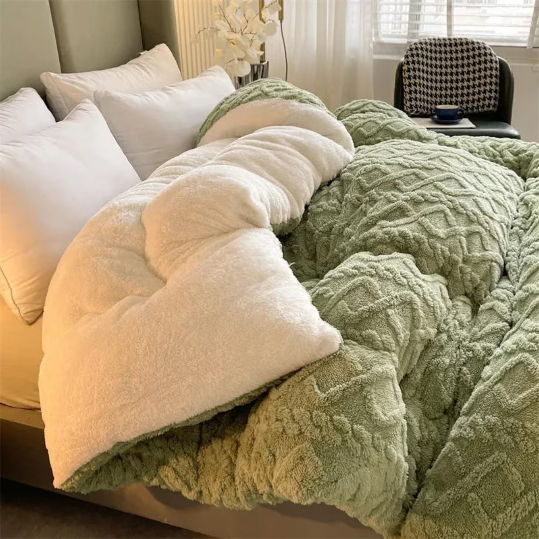 CloudSnug Comforter