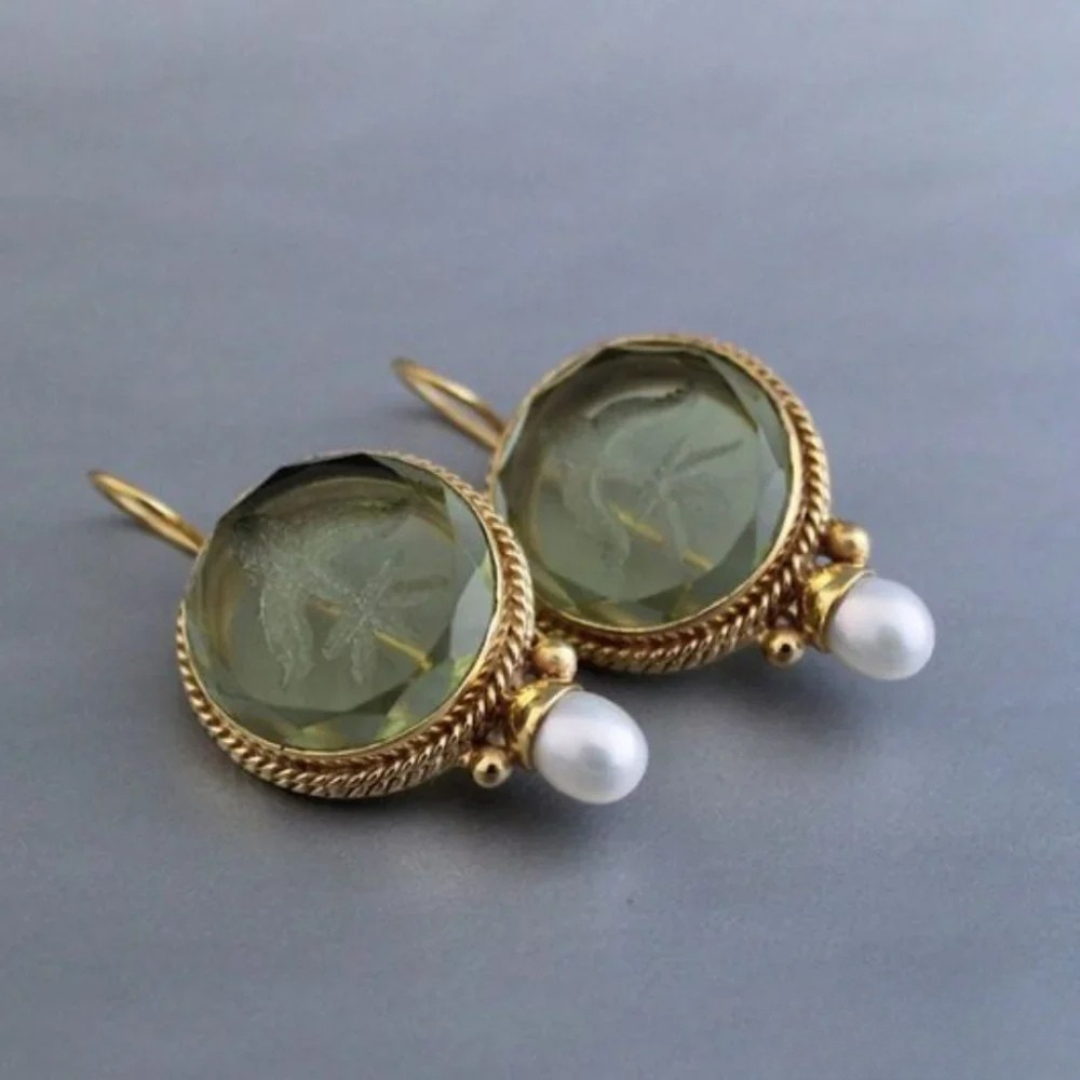 Orecchini in Perla Verde Retro