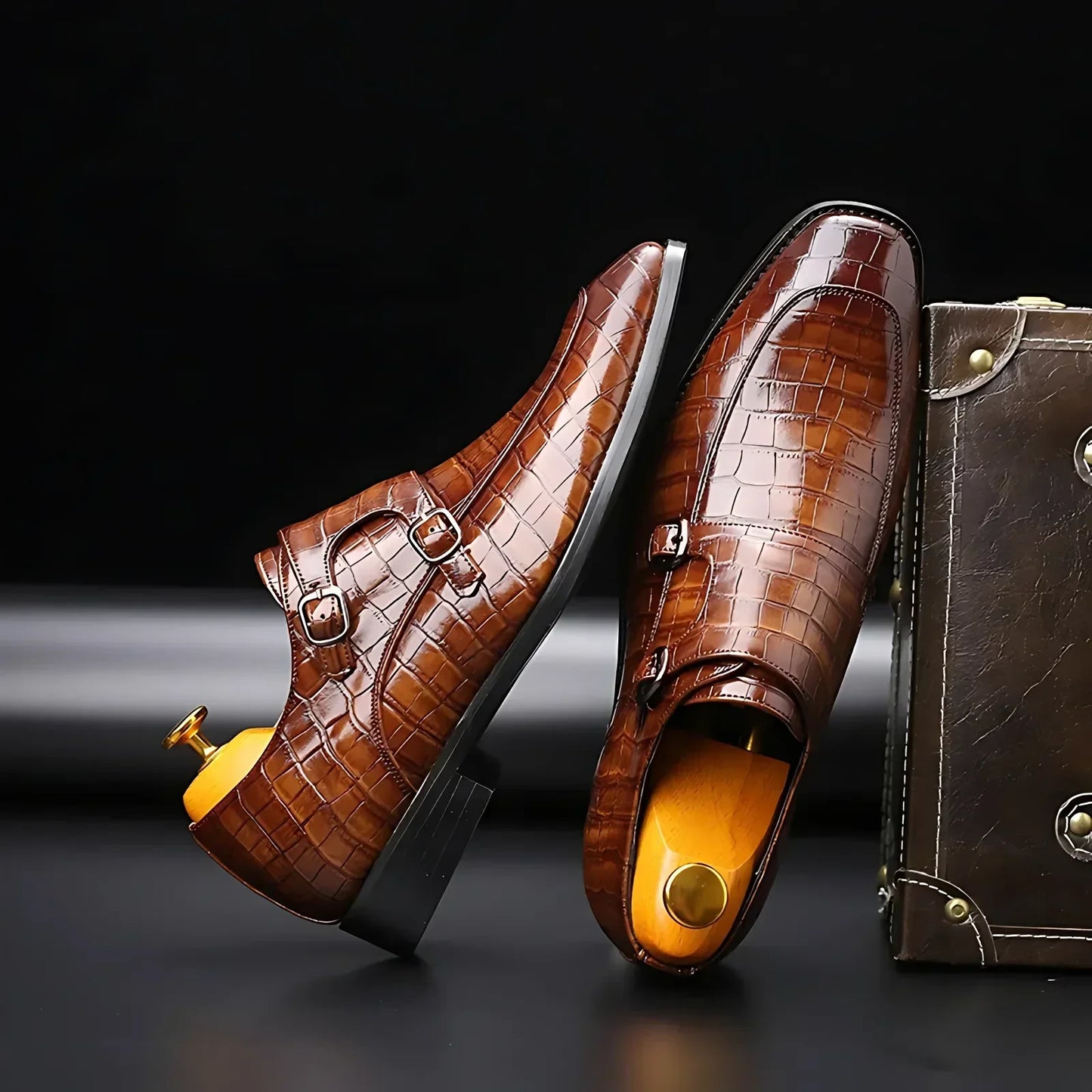 KrokSiluett® by skörten Sweden: Timeless Italian-Swedish Design with Crocodile-Grain Leather Detailing