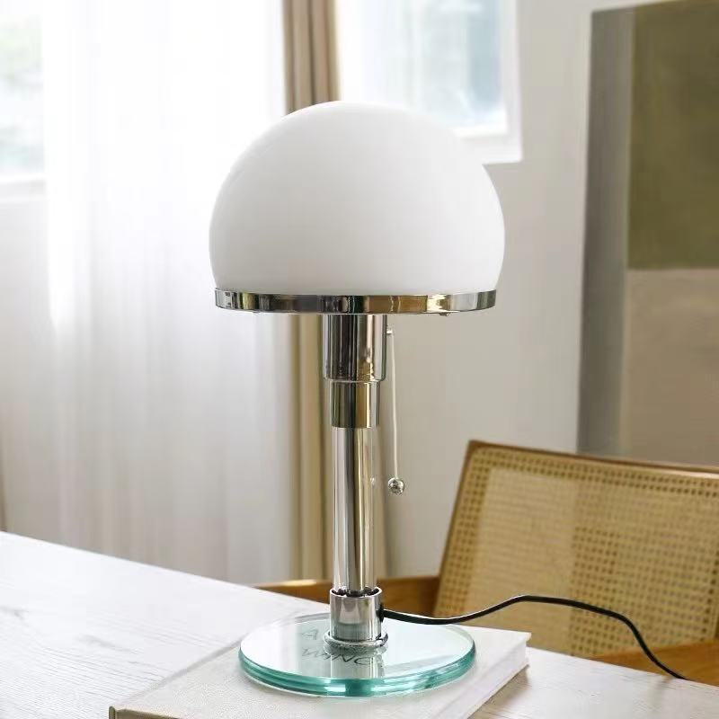 Tischlampe Glas Bauhaus Design mit Zugschalter