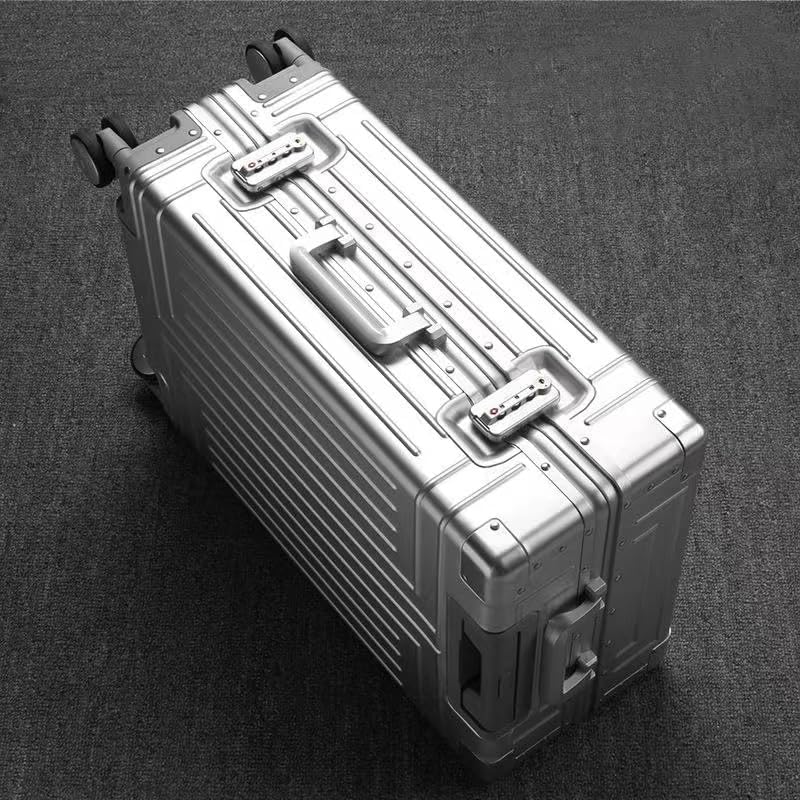 AirAlumi - Cleverly designed to outperform 99.99% of Suitcases