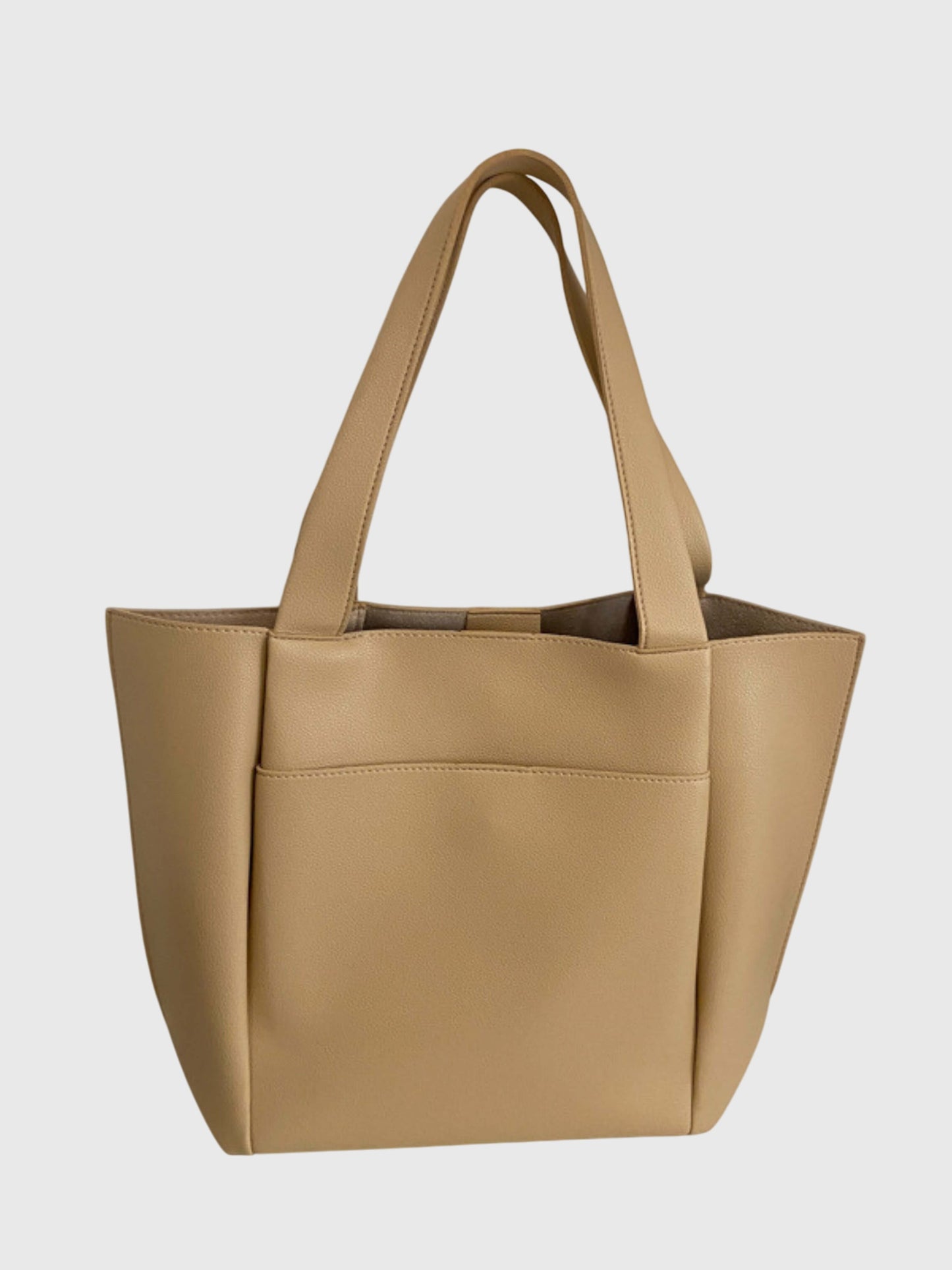 Clara | Bolsa de ombro estruturada para o dia a dia