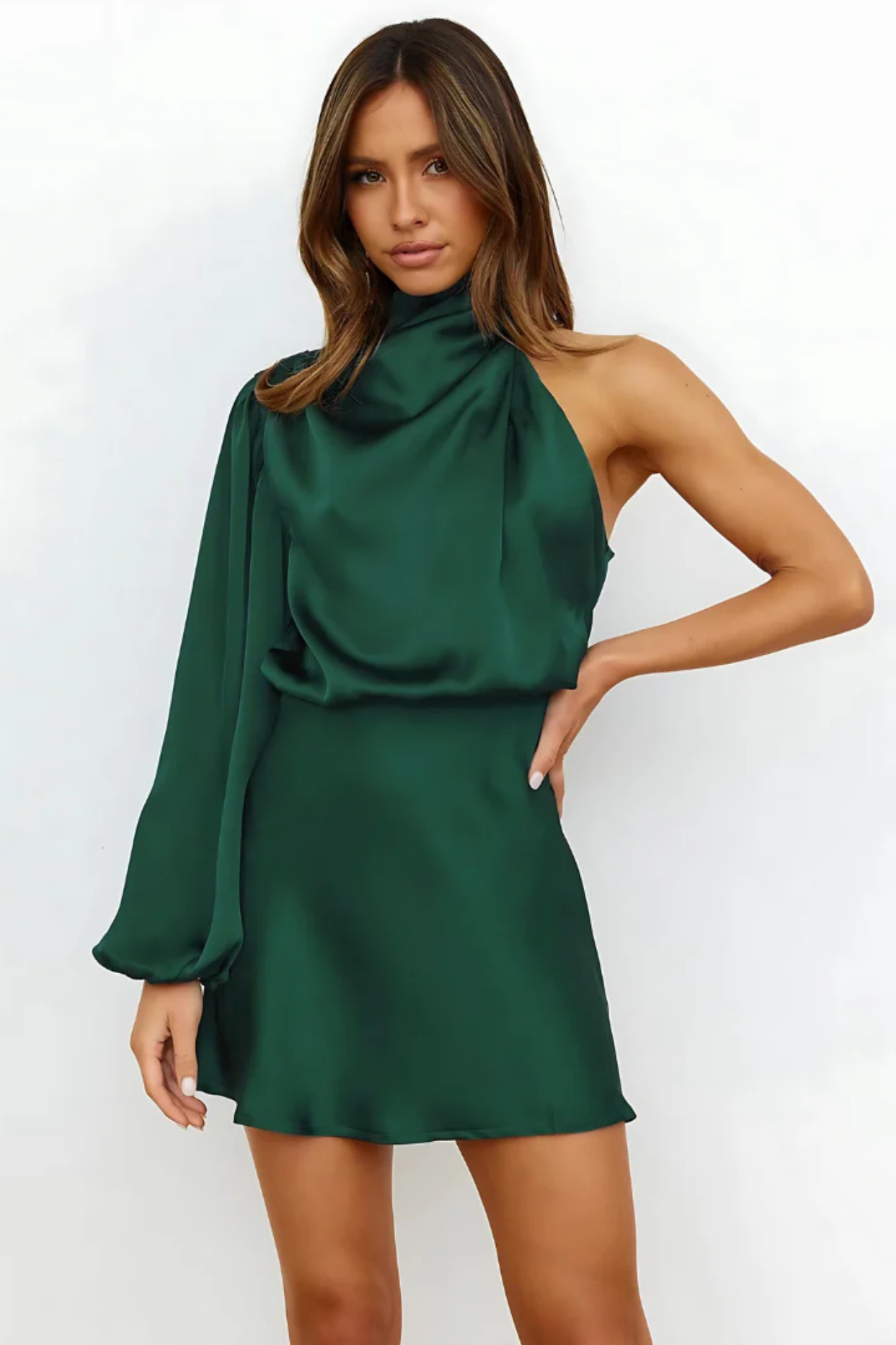 Robe Courte Élégante Femme Coupe Asymétrique – Robe Chic et Habillée
