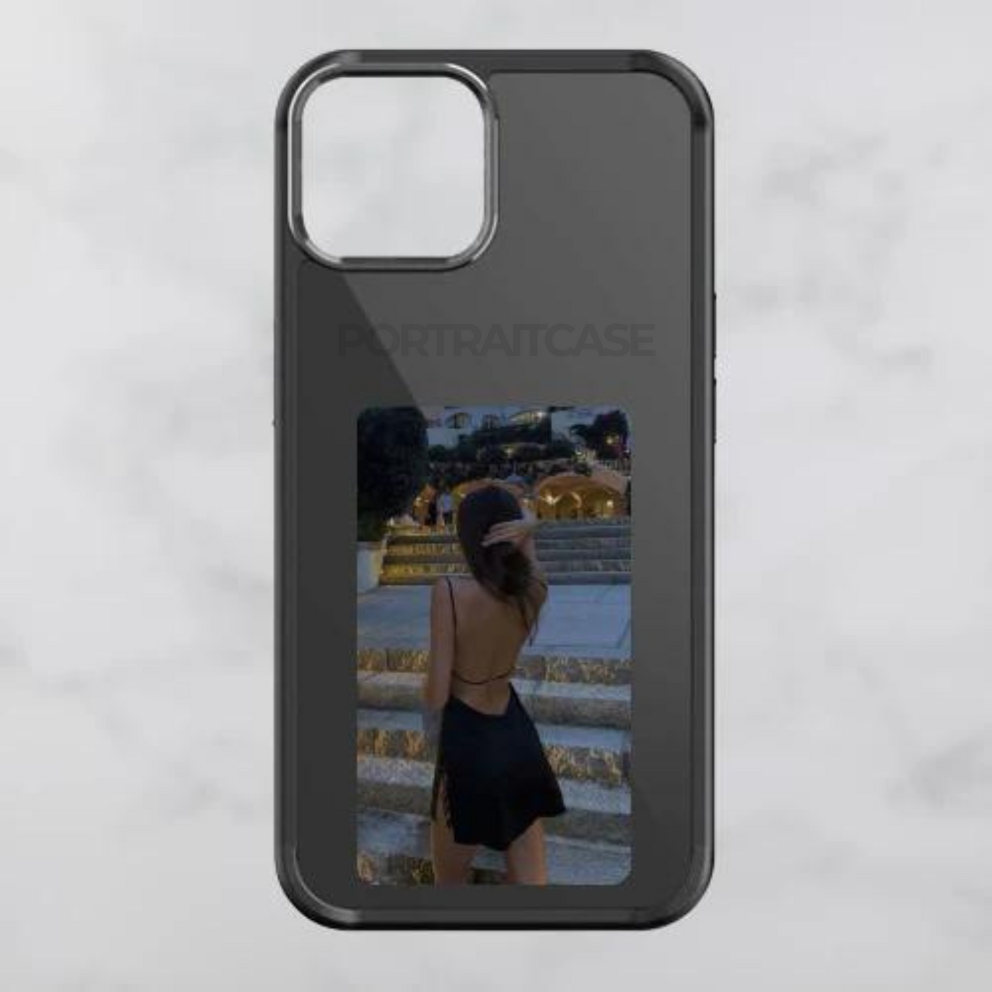 THE PORTRAIT CASE