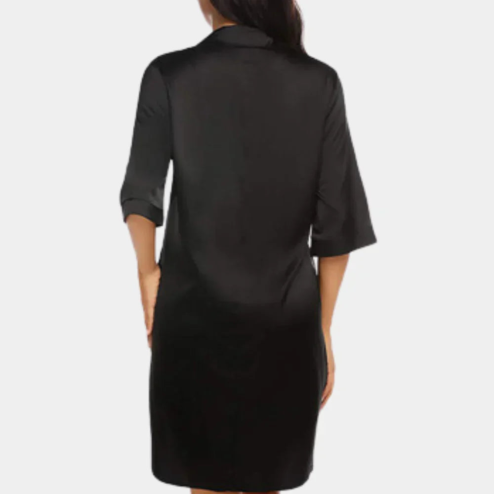 Chemise de Nuit Satinée Coupe Oversize Élégante