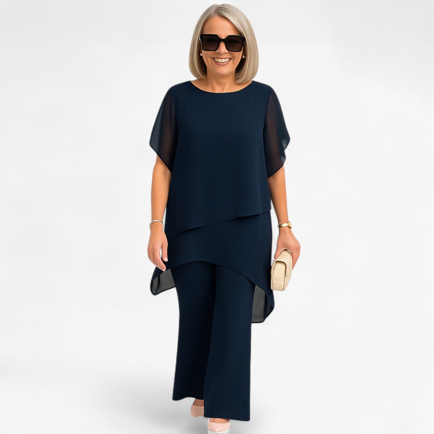 Chiffon-Top und lockere Hose