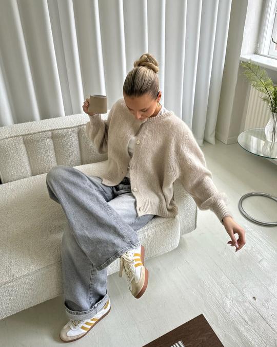 Joan | Cardigan