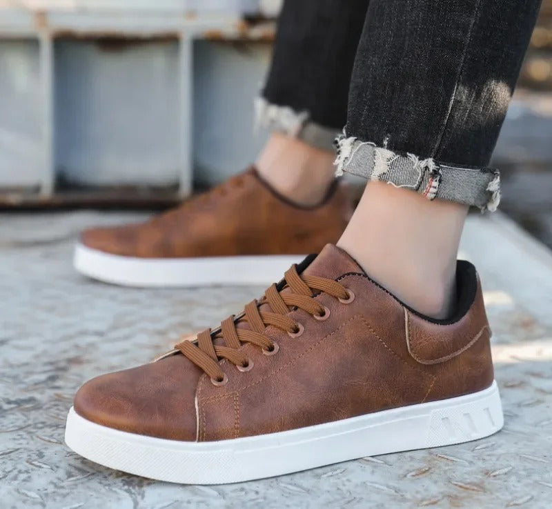 Tom Hollinger | Klassischer Sneaker in Lederoptik