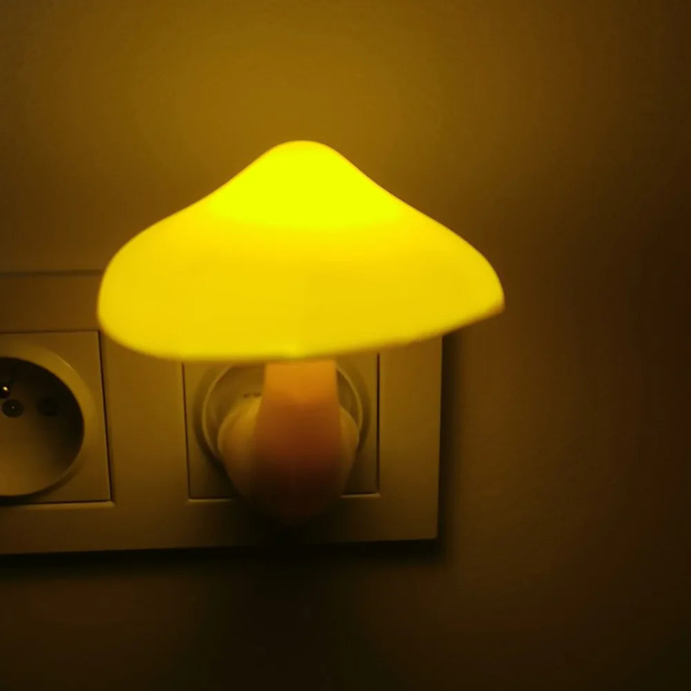 LED Nachtlamp Lumipilz | Met Dämmerungssensor | Warmgeel & Energiebesparend | 8×10 cm