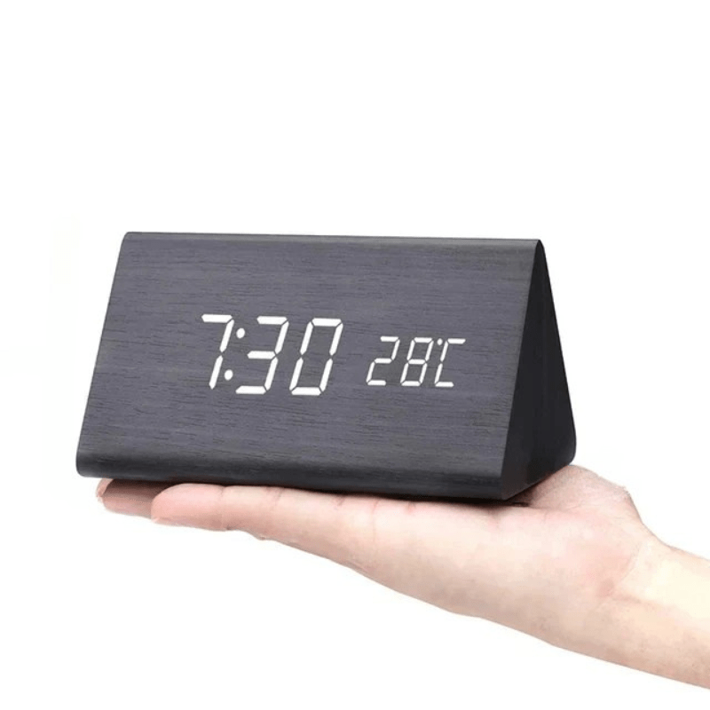 WoodSense LED-houten klok – Spraakgestuurd & Stijlvol voor elke kamer