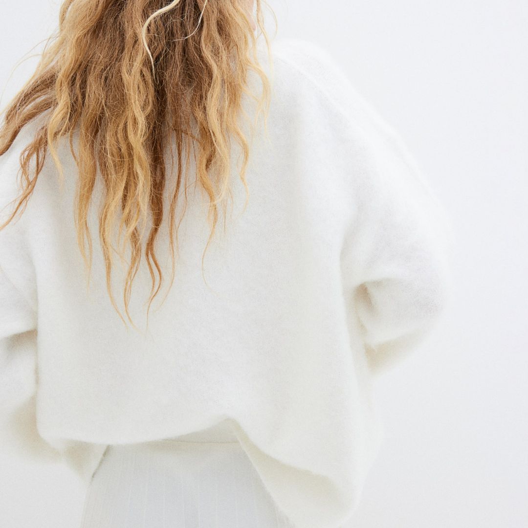 BIZA Mohair Crewneck