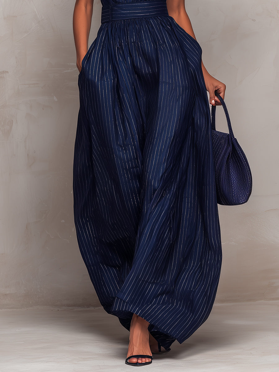 Jaslei | Dunkelblauer Jumpsuit mit feinen Streifen und weitem Bein