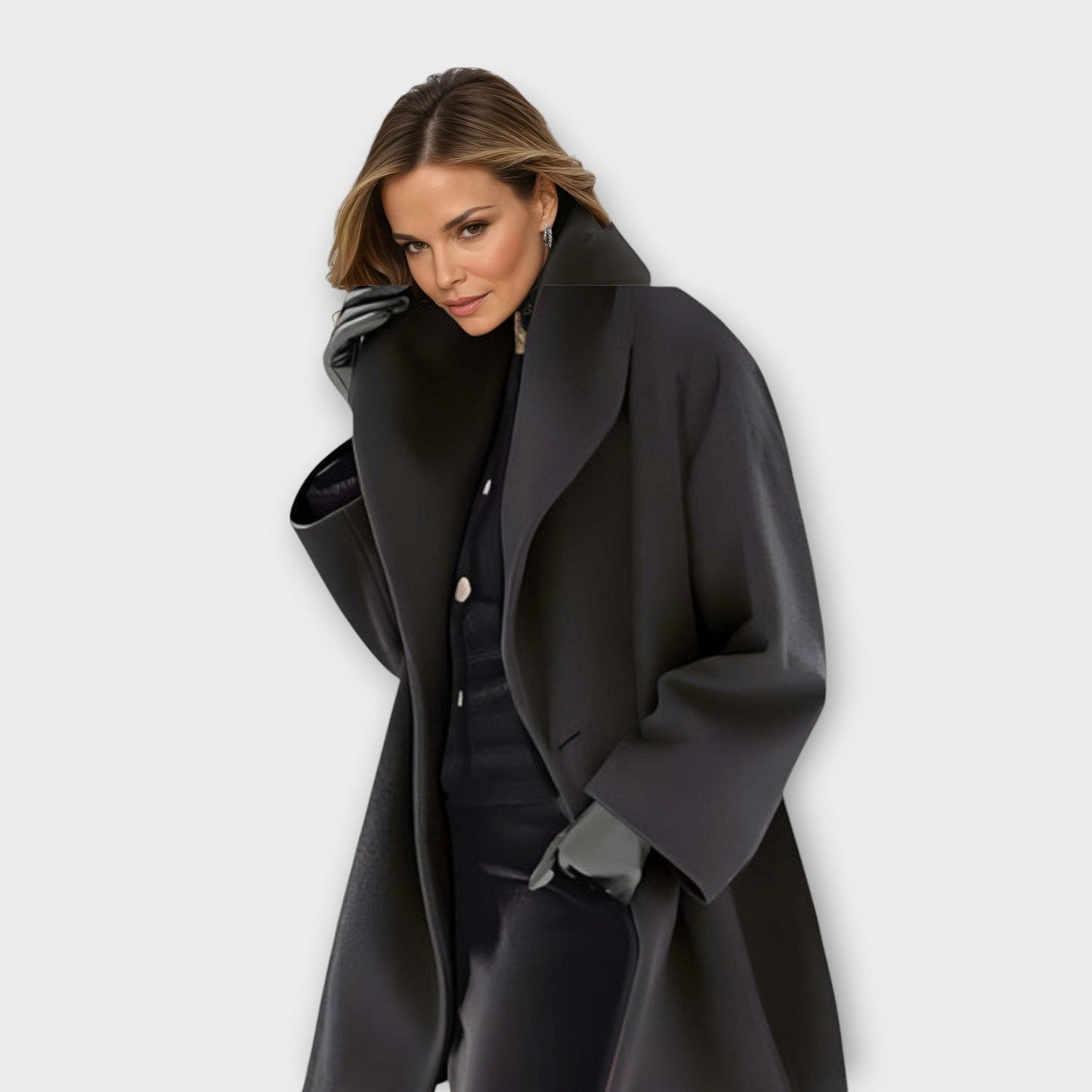 Abrigo oversized con cuello ancho y mangas largas