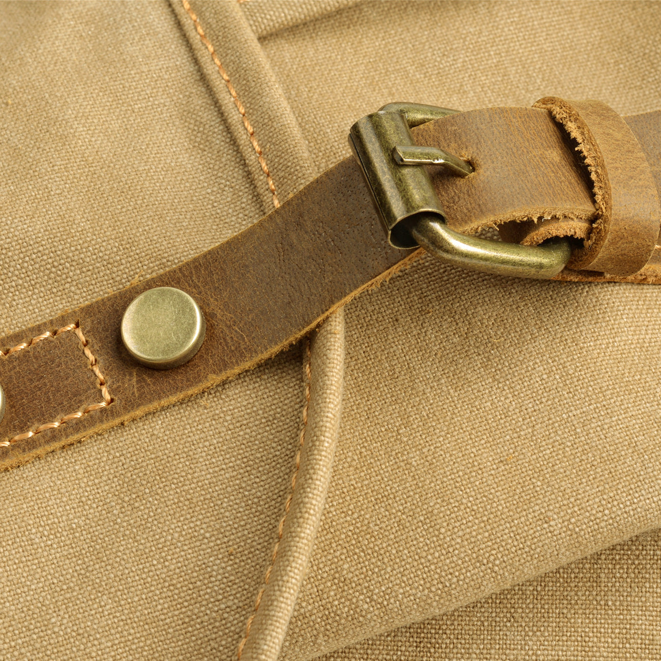 Militär Canvas Rucksack 28L aus Leder & Canvas – Abenteuer Rucksack ROUGEMONT
