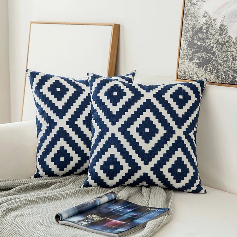 Blauw Geborduurd Sierkussen | Klassiek Ornamentmotief | Zachte Luxe Stof 45x45 cm