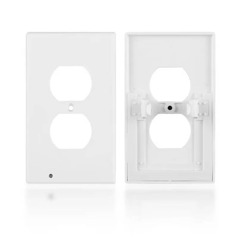 Set of 4 Wall Plates with LED Night Light Outlets