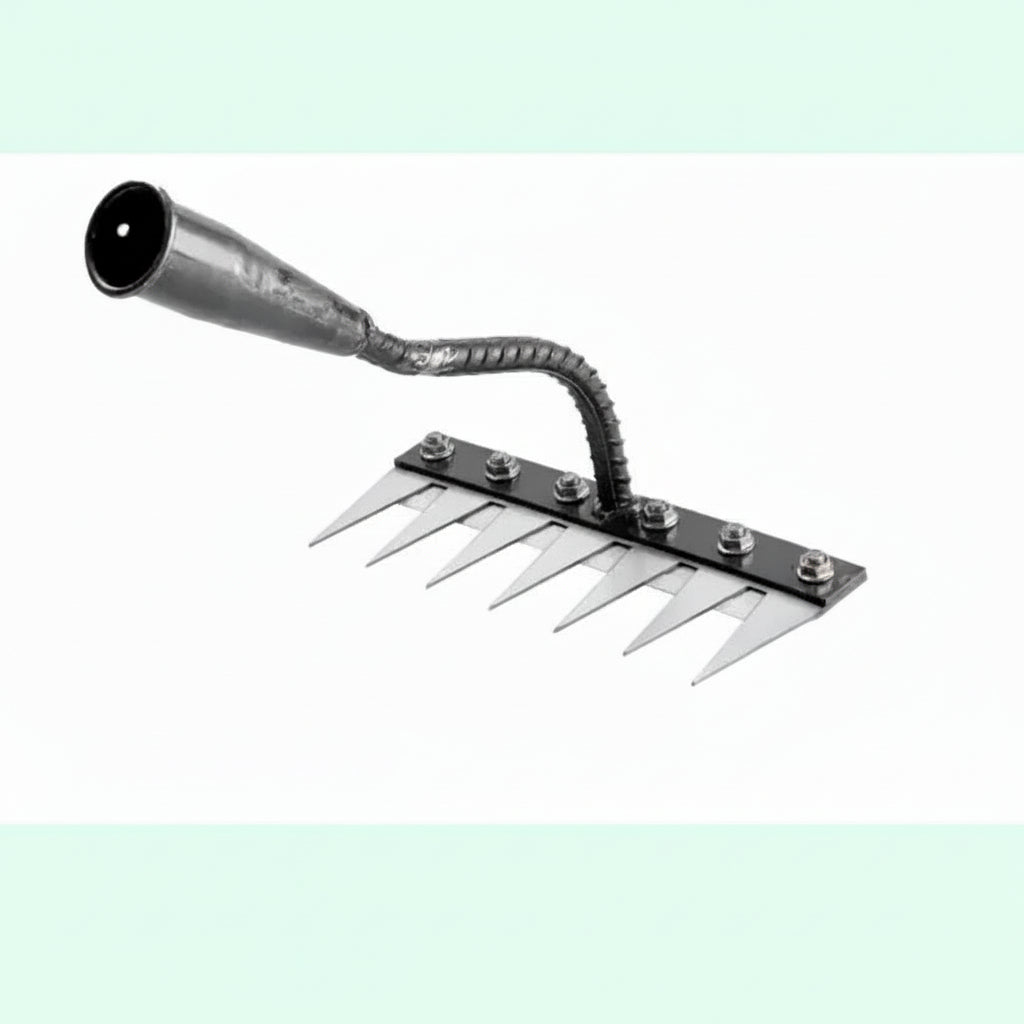 Ergonomischer Gartenrechen aus Stahl für effizientes Unkrautjäten