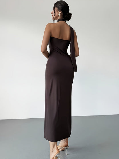 NOIRE™ – Minimalist Halter Bodycon Dress