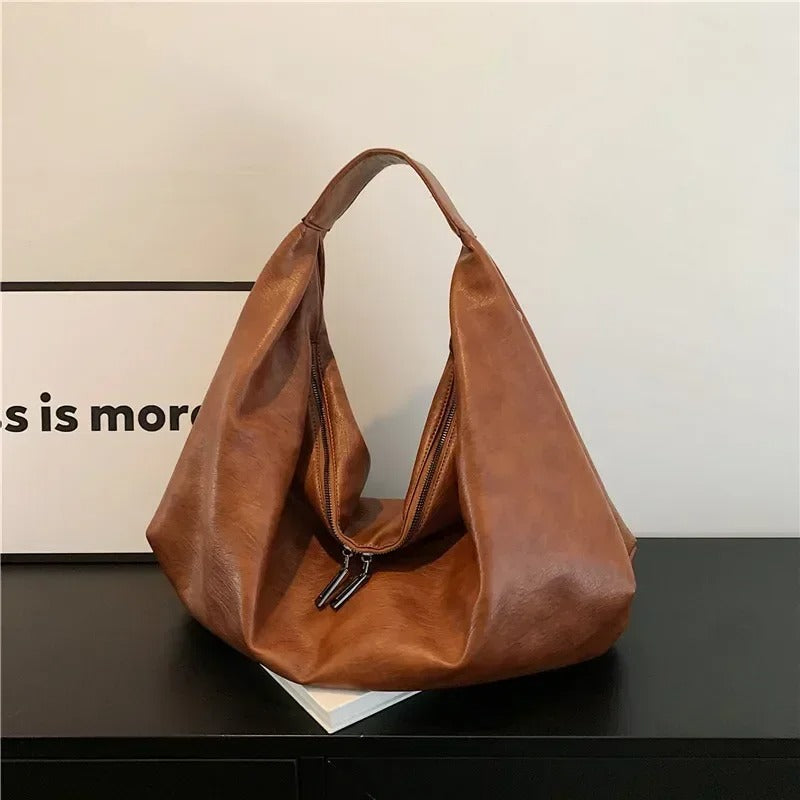 Große weiche Ledertasche für Damen mit Schulterriemen