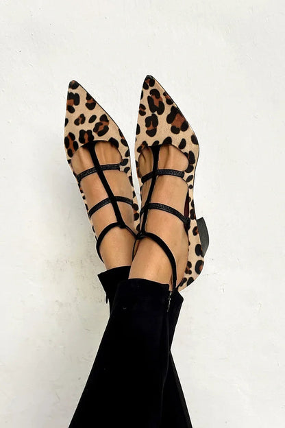 Bridget | Zapatos de salón con tacón y tiras de leopardo