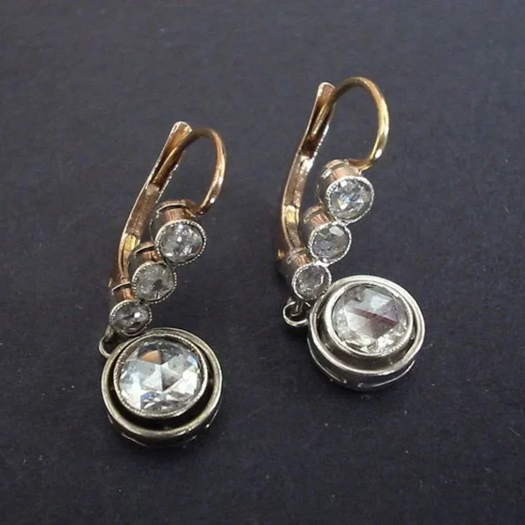 Brincos Vintage Dourados com Zircónia
