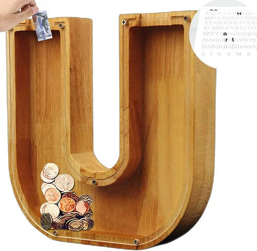 TreasureNest Muntbank | Gepersonaliseerde houten spaarpot in A-Z letterontwerpen