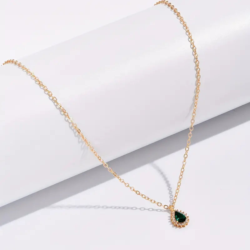 Divifa Yvaine Gladorra Necklace in Gold-Plated stainless steel