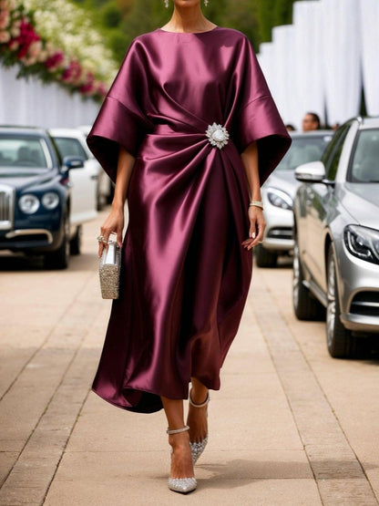 Xyra - Schimmerndes Satin Maxikleid