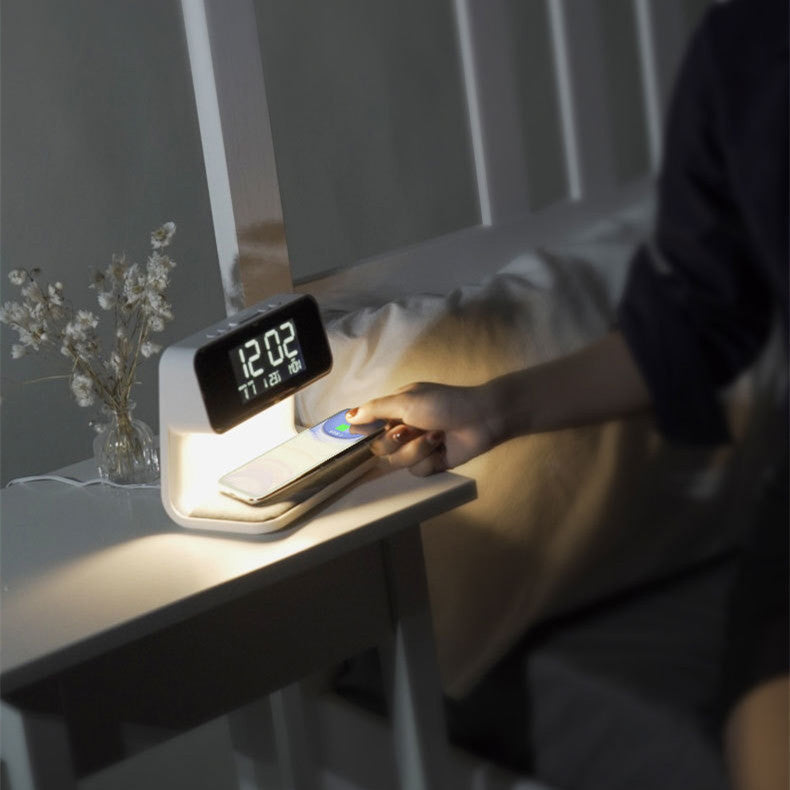 Restfield 3-in-1 Slimme Nachtlamp – Dimbaar, Draadloos Opladen & Wekker