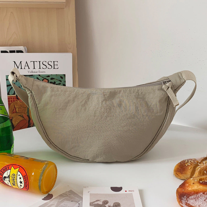 Chic Crossbody Bag: Sleek, Compact, and Practical