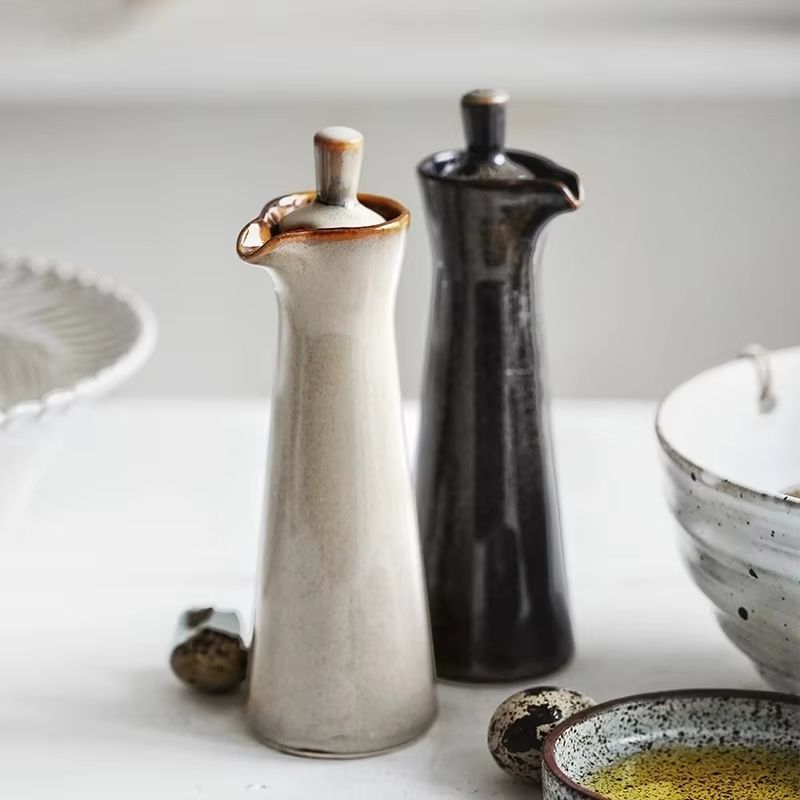 Stijlvolle Keramische Olie Dispenser met Druppelvrije Tuit voor Keuken en Tafel