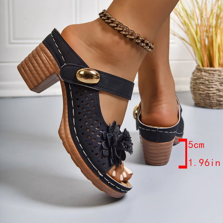 Dissie | Orthopädische Sandalen mit Absatz und Blütenapplikation