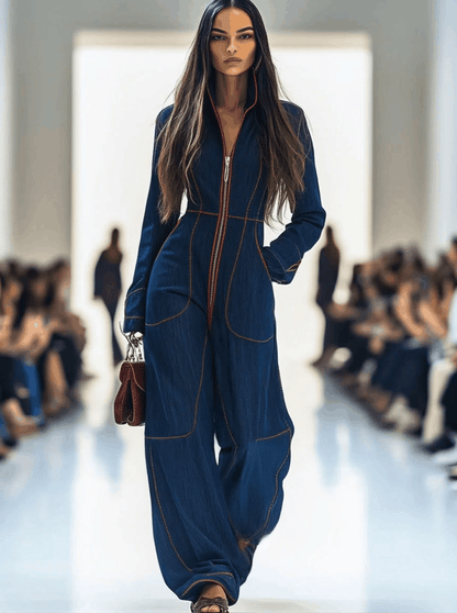 Solenne – Retro-Denim Jumpsuit in Rot mit Kontrastnähten