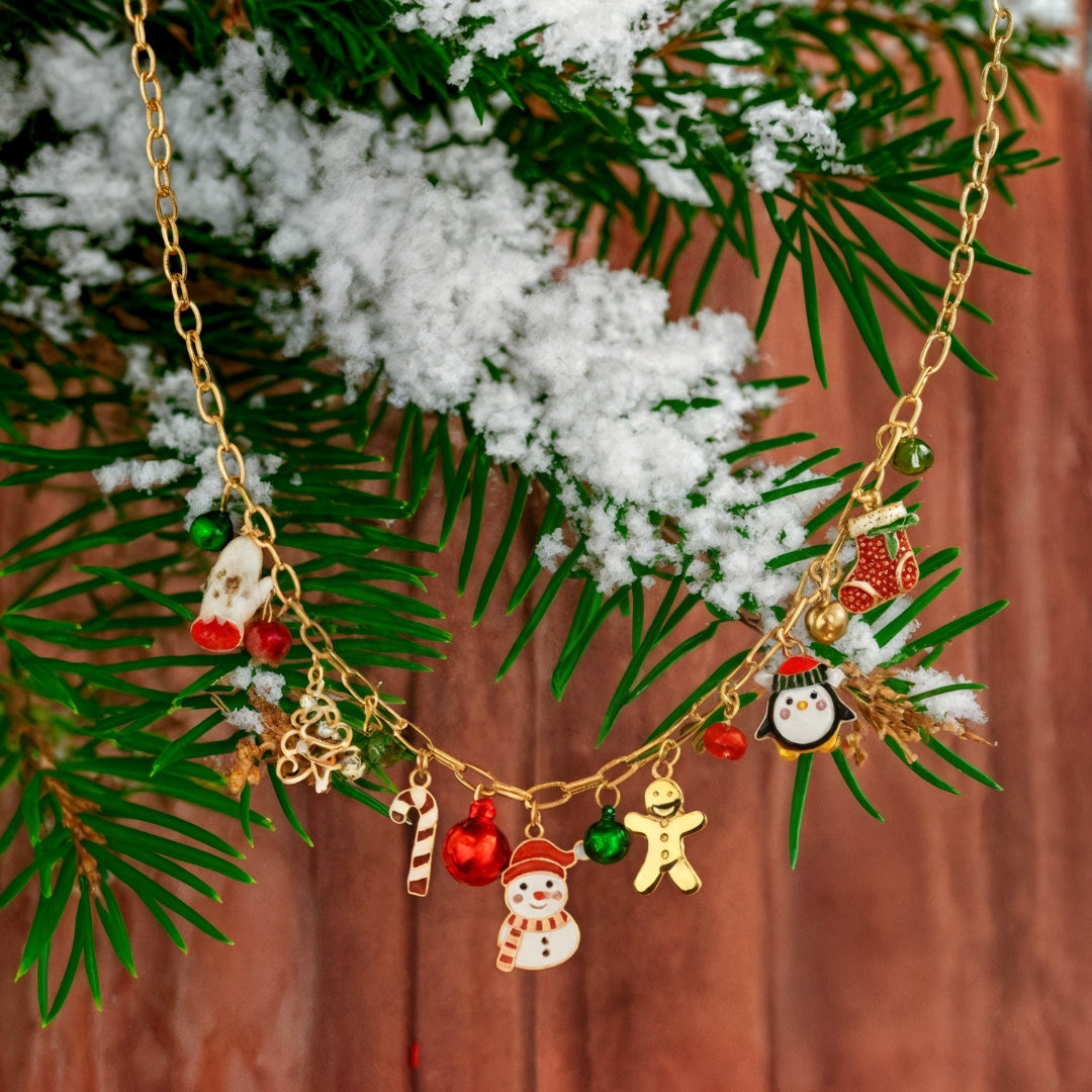 Divifa Christmas Charms Necklace in Gold-Plated stainless steel