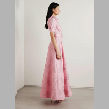 Elegancka sukienka maxi z paskiem w talii – elegancka sylwetka dla kobiet