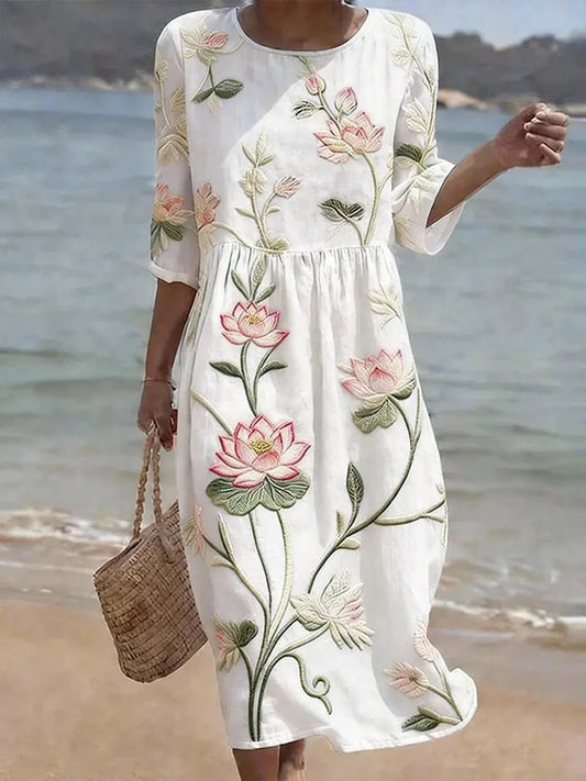 Kjole til kvinder med blomsterprint.