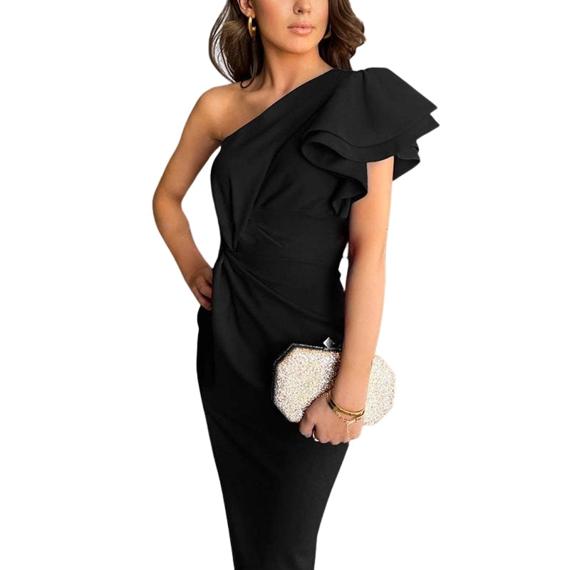 Robe maxi asymétrique à une épaule avec fente latérale et nœud découpé