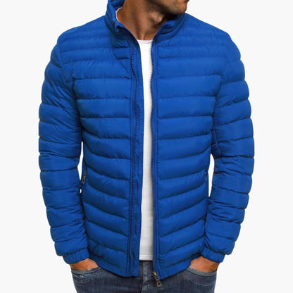 La chaqueta Mitchel — sofisticación ligera para el preverano y más allá.