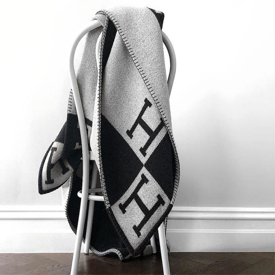 Plaid doré exclusif en cachemire et laine