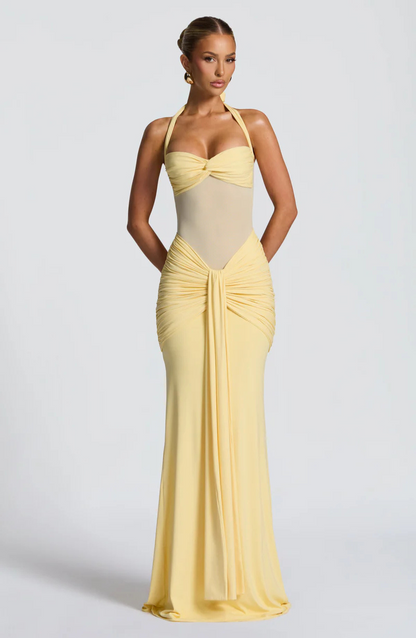 Timeless Hourglass Gown — Glamorous Silhouette & Elegant Detailing