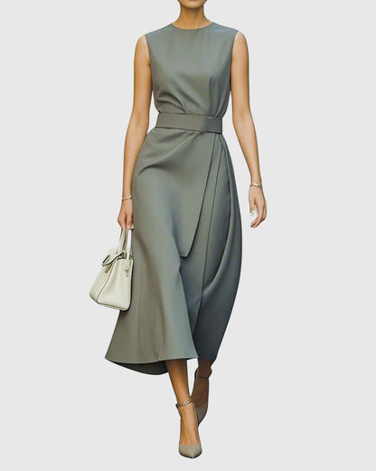 Clarimond | Elegant Dress with Round Neckline